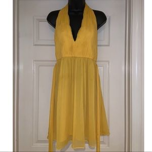 Alice & Olivia ‼️ SALE‼️ yellow halter dress